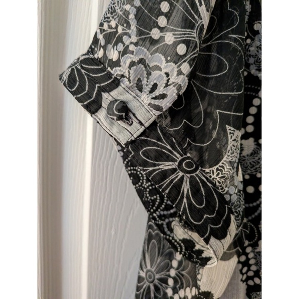 Apt‎ 9 Woman Black White Floral Paisley Smocked Waist V-Neck Blouse Plus Size 1X - Picture 5 of 10